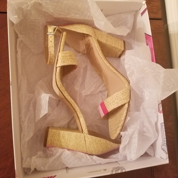 INC Kivah Two-Piece Sandals 7M - Picture 7 of 8